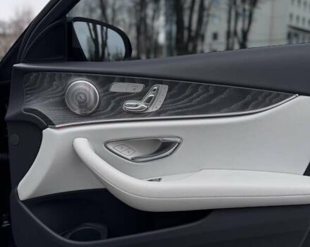 Сірий Мерседес Е-Клас, об'ємом двигуна 1.99 л та пробігом 41 тис. км за 48700 $, фото 33 на Automoto.ua