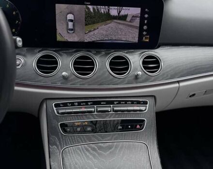 Сірий Мерседес Е-Клас, об'ємом двигуна 1.99 л та пробігом 41 тис. км за 48700 $, фото 32 на Automoto.ua