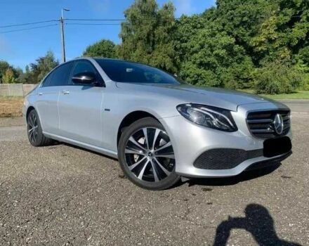 Сірий Мерседес Е-Клас, об'ємом двигуна 2 л та пробігом 107 тис. км за 27000 $, фото 2 на Automoto.ua