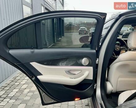 Серый Мерседес Е-Класс, объемом двигателя 3 л и пробегом 108 тыс. км за 52900 $, фото 29 на Automoto.ua