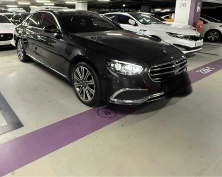 Мерседес Е-Класс 2021 в Киеве на Automoto.ua Серый Мерседес Е-Класс, объемом двигателя 3 л и пробегом 36 тыс. км за 39200 $, фото 1 на Automoto.ua