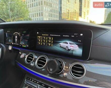 Серый Мерседес Е-Класс, объемом двигателя 3 л и пробегом 50 тыс. км за 79000 $, фото 41 на Automoto.ua