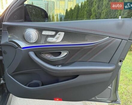 Серый Мерседес Е-Класс, объемом двигателя 3 л и пробегом 50 тыс. км за 82000 $, фото 34 на Automoto.ua