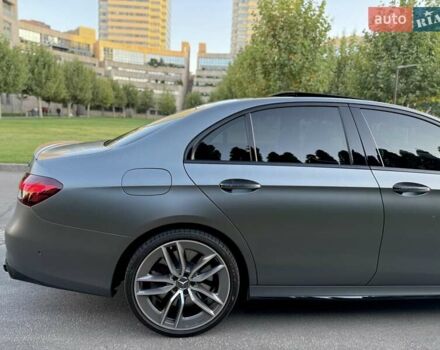 Серый Мерседес Е-Класс, объемом двигателя 3 л и пробегом 50 тыс. км за 82000 $, фото 13 на Automoto.ua