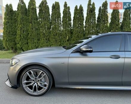 Серый Мерседес Е-Класс, объемом двигателя 3 л и пробегом 50 тыс. км за 82000 $, фото 2 на Automoto.ua