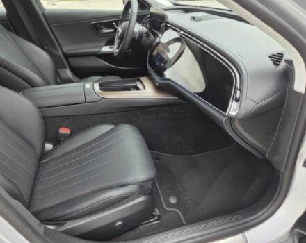 Серый Мерседес Е-Класс, объемом двигателя 2 л и пробегом 26 тыс. км за 33500 $, фото 7 на Automoto.ua