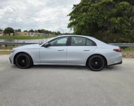 Серый Мерседес Е-Класс, объемом двигателя 2 л и пробегом 26 тыс. км за 33500 $, фото 2 на Automoto.ua