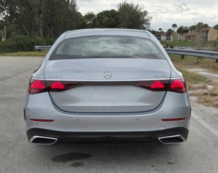 Серый Мерседес Е-Класс, объемом двигателя 2 л и пробегом 26 тыс. км за 33500 $, фото 4 на Automoto.ua