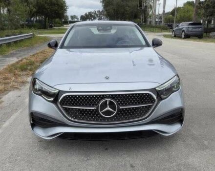 Серый Мерседес Е-Класс, объемом двигателя 2 л и пробегом 26 тыс. км за 33500 $, фото 1 на Automoto.ua