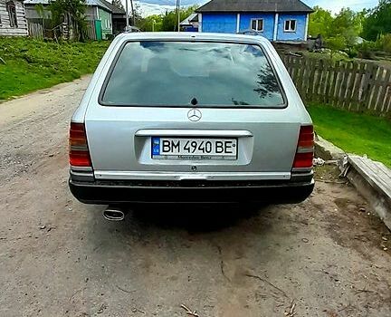 Сірий Мерседес Е-Клас, об'ємом двигуна 2.5 л та пробігом 500 тис. км за 3000 $, фото 2 на Automoto.ua