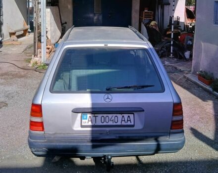 Серый Мерседес Е-Класс, объемом двигателя 2.3 л и пробегом 371 тыс. км за 1100 $, фото 1 на Automoto.ua