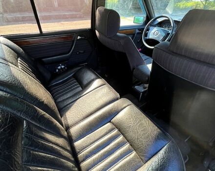 Серый Мерседес Е-Класс, объемом двигателя 2.3 л и пробегом 370 тыс. км за 2200 $, фото 10 на Automoto.ua