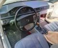 Серый Мерседес Е-Класс, объемом двигателя 2.3 л и пробегом 371 тыс. км за 1100 $, фото 6 на Automoto.ua