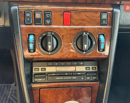 Серый Мерседес Е-Класс, объемом двигателя 3 л и пробегом 322 тыс. км за 3400 $, фото 11 на Automoto.ua