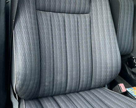 Серый Мерседес Е-Класс, объемом двигателя 3 л и пробегом 322 тыс. км за 3400 $, фото 15 на Automoto.ua