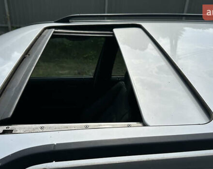 Серый Мерседес Е-Класс, объемом двигателя 3 л и пробегом 322 тыс. км за 3400 $, фото 17 на Automoto.ua