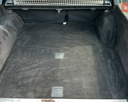 Серый Мерседес Е-Класс, объемом двигателя 3 л и пробегом 322 тыс. км за 3400 $, фото 26 на Automoto.ua