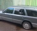 Сірий Мерседес Е-Клас, об'ємом двигуна 2.2 л та пробігом 380 тис. км за 2750 $, фото 5 на Automoto.ua