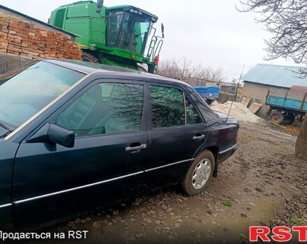 Сірий Мерседес Е-Клас, об'ємом двигуна 2 л та пробігом 356 тис. км за 2900 $, фото 7 на Automoto.ua