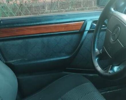 Серый Мерседес Е-Класс, объемом двигателя 3 л и пробегом 305 тыс. км за 3500 $, фото 22 на Automoto.ua