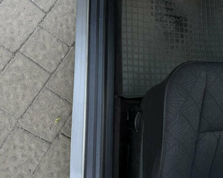 Сірий Мерседес Е-Клас, об'ємом двигуна 2.5 л та пробігом 300 тис. км за 6000 $, фото 27 на Automoto.ua