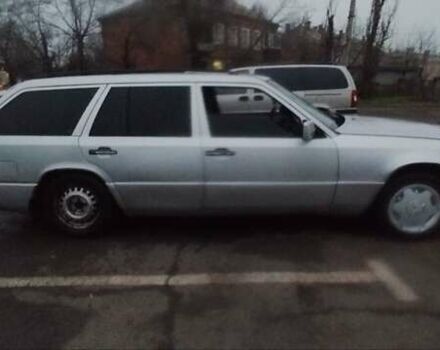 Серый Мерседес Е-Класс, объемом двигателя 3 л и пробегом 305 тыс. км за 3500 $, фото 10 на Automoto.ua