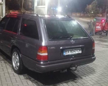 Серый Мерседес Е-Класс, объемом двигателя 2.2 л и пробегом 368 тыс. км за 4800 $, фото 6 на Automoto.ua