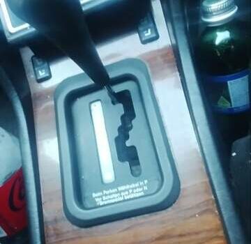 Серый Мерседес Е-Класс, объемом двигателя 3 л и пробегом 305 тыс. км за 3500 $, фото 14 на Automoto.ua