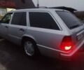 Серый Мерседес Е-Класс, объемом двигателя 3 л и пробегом 305 тыс. км за 3500 $, фото 2 на Automoto.ua