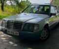 Сірий Мерседес Е-Клас, об'ємом двигуна 2.5 л та пробігом 320 тис. км за 3100 $, фото 1 на Automoto.ua