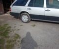 Сірий Мерседес Е-Клас, об'ємом двигуна 2.2 л та пробігом 280 тис. км за 2800 $, фото 4 на Automoto.ua