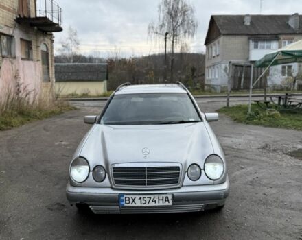 Серый Мерседес Е-Класс, объемом двигателя 2.9 л и пробегом 340 тыс. км за 2100 $, фото 1 на Automoto.ua