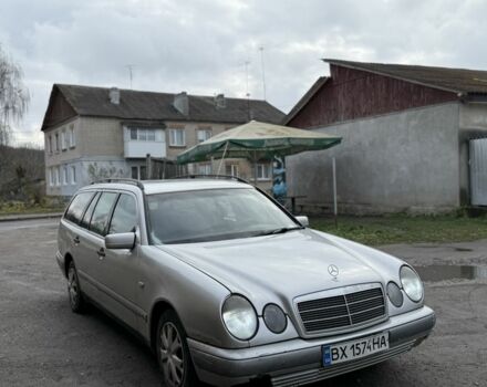 Серый Мерседес Е-Класс, объемом двигателя 2.9 л и пробегом 340 тыс. км за 2100 $, фото 2 на Automoto.ua