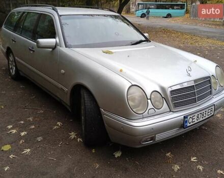 Серый Мерседес Е-Класс, объемом двигателя 2.4 л и пробегом 323 тыс. км за 3000 $, фото 2 на Automoto.ua