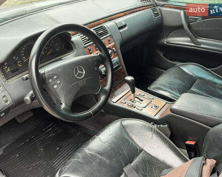 Мерседес Е-Класс 1999 в Хусте на Automoto.ua Серый Мерседес Е-Класс, объемом двигателя 3.2 л и пробегом 580 тыс. км за 3000 $, фото 9 на Automoto.ua
