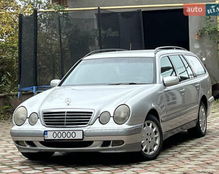 Мерседес Е-Класс 1999 в Хусте на Automoto.ua Серый Мерседес Е-Класс, объемом двигателя 3.2 л и пробегом 580 тыс. км за 3000 $, фото 1 на Automoto.ua