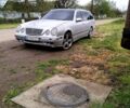 Серый Мерседес Е-Класс, объемом двигателя 2.1 л и пробегом 400 тыс. км за 2350 $, фото 1 на Automoto.ua