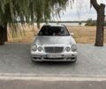 Сірий Мерседес Е-Клас, об'ємом двигуна 2.1 л та пробігом 350 тис. км за 2500 $, фото 1 на Automoto.ua