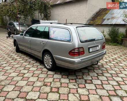 Мерседес Е-Класс 1999 в Хусте на Automoto.ua Серый Мерседес Е-Класс, объемом двигателя 3.2 л и пробегом 580 тыс. км за 3000 $, фото 5 на Automoto.ua