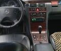 Серый Мерседес Е-Класс, объемом двигателя 3.2 л и пробегом 495 тыс. км за 4500 $, фото 6 на Automoto.ua