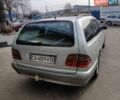 Сірий Мерседес Е-Клас, об'ємом двигуна 2.2 л та пробігом 502 тис. км за 2500 $, фото 4 на Automoto.ua