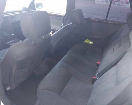 Серый Мерседес Е-Класс, объемом двигателя 2.2 л и пробегом 235 тыс. км за 4640 $, фото 8 на Automoto.ua