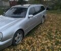 Мерседес Е-Клас 2000 у Луцьку на Automoto.ua Сірий Мерседес Е-Клас, об'ємом двигуна 3.2 л та пробігом 285 тис. км за 3300 $, фото 4 на Automoto.ua