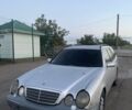 Сірий Мерседес Е-Клас, об'ємом двигуна 2.2 л та пробігом 400 тис. км за 1751 $, фото 1 на Automoto.ua