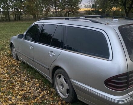 Мерседес Е-Клас 2000 у Луцьку на Automoto.ua Сірий Мерседес Е-Клас, об'ємом двигуна 3.2 л та пробігом 285 тис. км за 3300 $, фото 3 на Automoto.ua