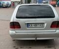 Серый Мерседес Е-Класс, объемом двигателя 2.69 л и пробегом 497 тыс. км за 3900 $, фото 10 на Automoto.ua