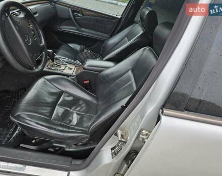 Мерседес Е-Класс 2000 в Хмельницком на Automoto.ua Серый Мерседес Е-Класс, объемом двигателя 2.4 л и пробегом 460 тыс. км за 2800 $, фото 1 на Automoto.ua