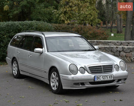 Серый Мерседес Е-Класс, объемом двигателя 2 л и пробегом 511 тыс. км за 3899 $, фото 13 на Automoto.ua