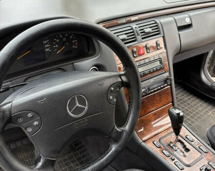 Серый Мерседес Е-Класс, объемом двигателя 2 л и пробегом 511 тыс. км за 3899 $, фото 21 на Automoto.ua