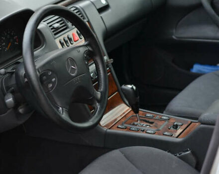 Серый Мерседес Е-Класс, объемом двигателя 2 л и пробегом 511 тыс. км за 3899 $, фото 26 на Automoto.ua